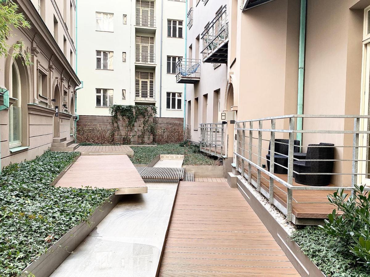 Exclusive Apartment + Best Located Прага Екстериор снимка