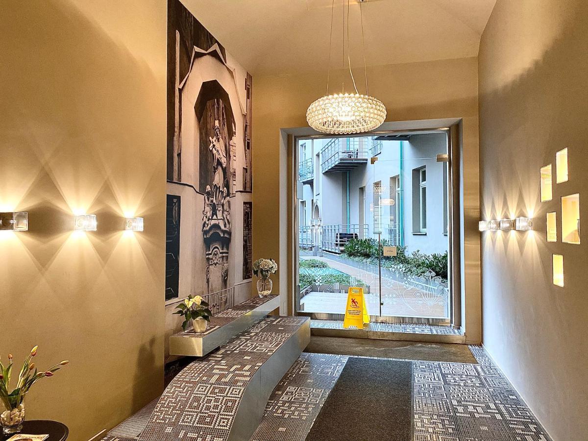 Exclusive Apartment + Best Located Прага Екстериор снимка