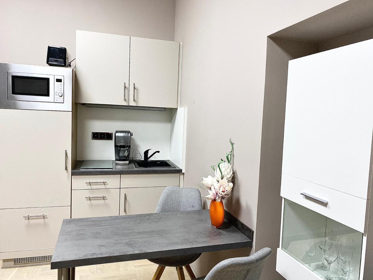 Exclusive Apartment + Best Located Прага Екстериор снимка