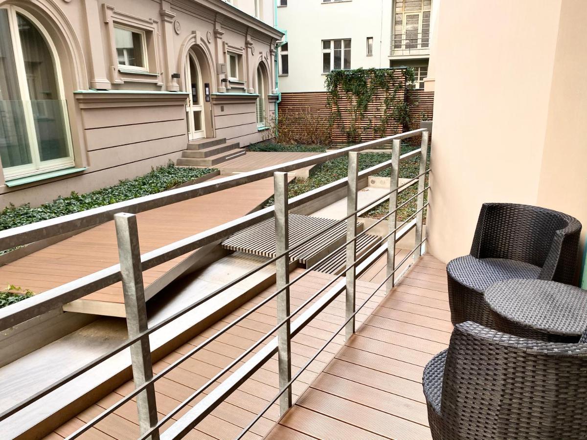 Exclusive Apartment + Best Located Прага Екстериор снимка